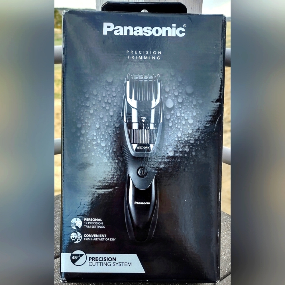 NEW IN BOX Panasonic Precision Trimming Beard/Hair Trimmer ER-GB42 -K